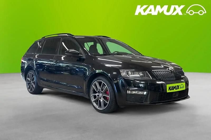 Svart Begagnad 2017 Skoda Octavia RS Kombi | 159 800 kr (Marknadspris) - Bild 1/4