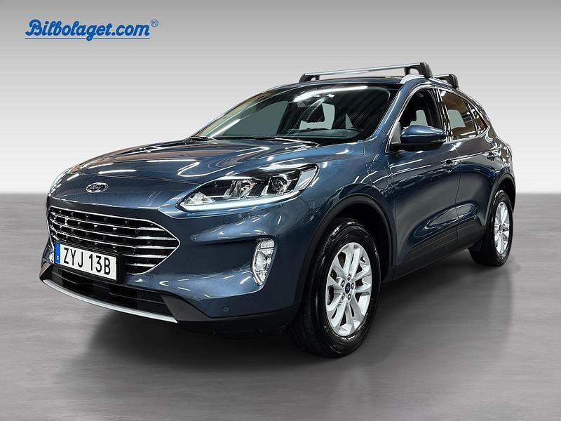 Blå Begagnad 2022 Ford Kuga Titanium SUV | 259 000 kr (Marknadspris) - Bild 1/4