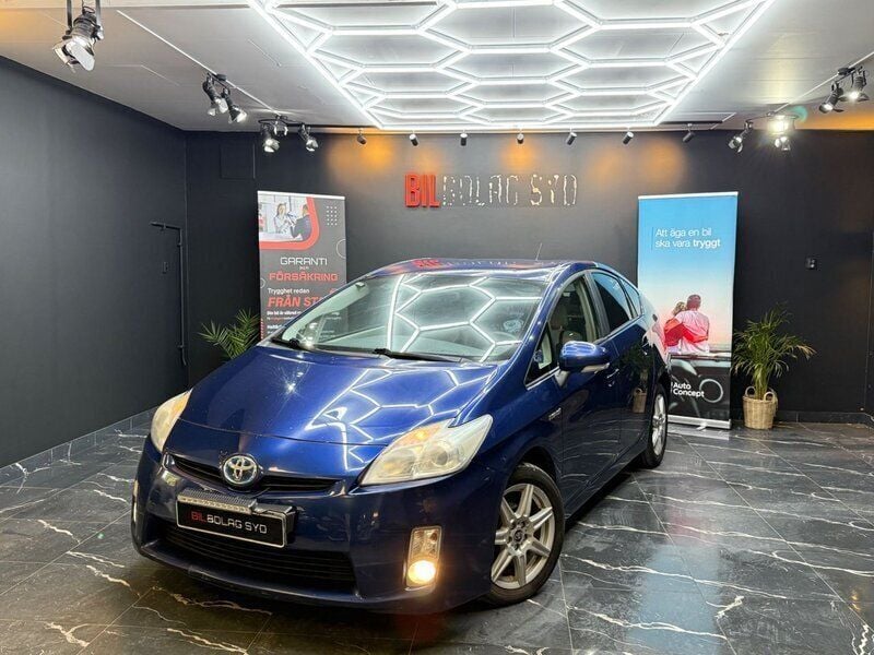 Mörkblå Begagnad 2009 Toyota Prius Halvkombi | 69 900 kr (Lite dyr) - Bild 1/4