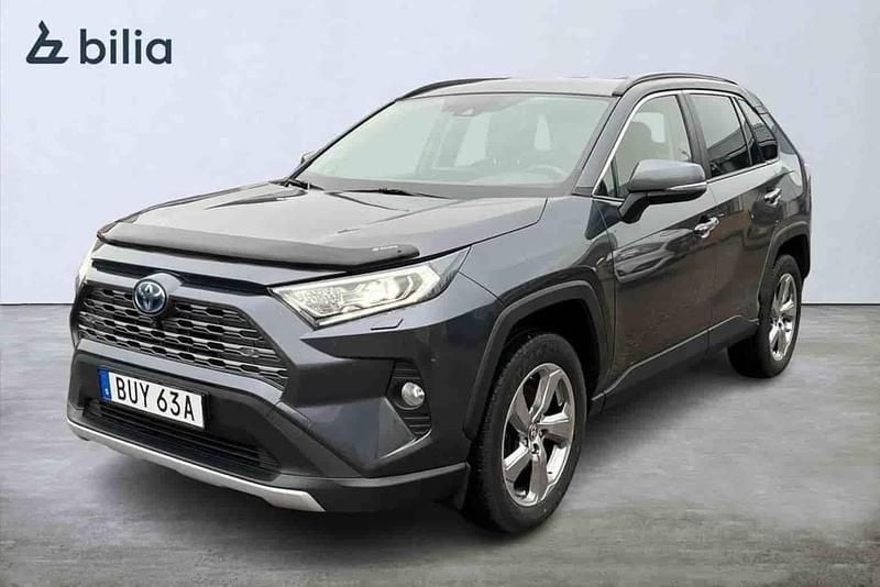 Mörkgrå Begagnad 2020 Toyota RAV4 Hybrid Executive SUV | 314 900 kr (Marknadspris) - Bild 1/1