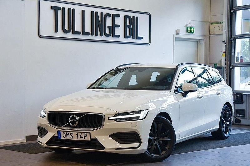 Vit Begagnad 2019 Volvo V60 Momentum Kombi | 278 900 kr (Marknadspris) - Bild 1/4