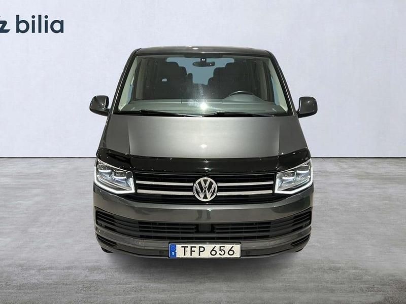 Begagnad VW Multivan Comfortline 151 HK (111 kW) 2019 Grå Van