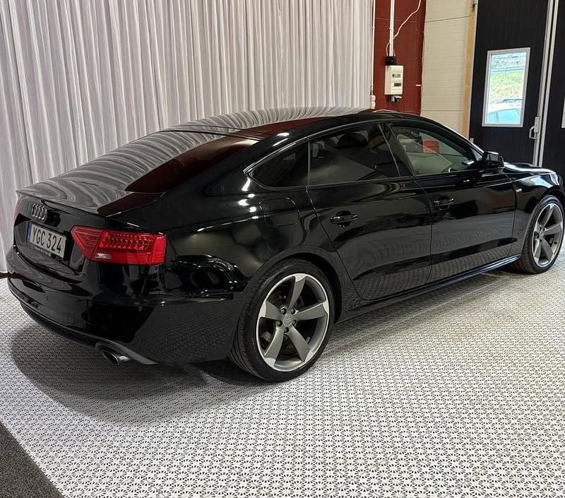 Begagnad Audi A5 Sportback Sport 145 HK (106 kW) 2016 Svart Halvkombi