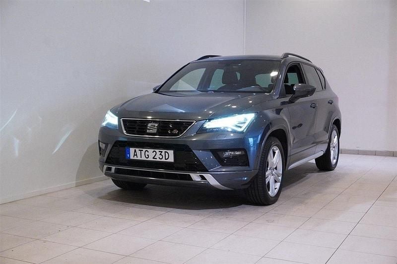 Grå Begagnad 2019 Seat Ateca 4Drive SUV | 219 900 kr (Marknadspris) - Bild 1/4