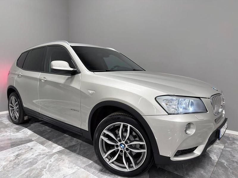 Begagnad BMW X3 M Sport 258 HK (189 kW) 2011 Ljusgrå SUV