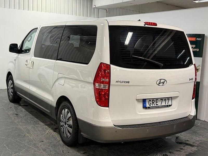 Begagnad Hyundai H-1 116 HK (85 kW) 2015 Vit Minibuss