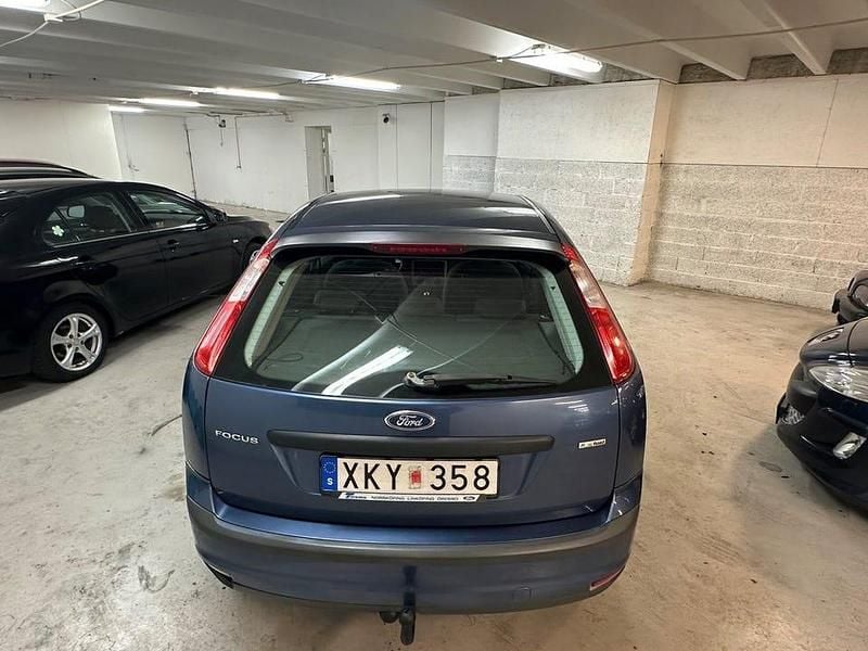Begagnad Ford Focus 125 HK (91 kW) 2007 Blå
