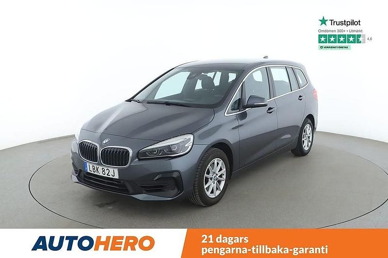 Grå Begagnad 2019 BMW 218 Gran Tourer Advantage Minibuss | 163 000 kr (Dyr) - Bild 1/4