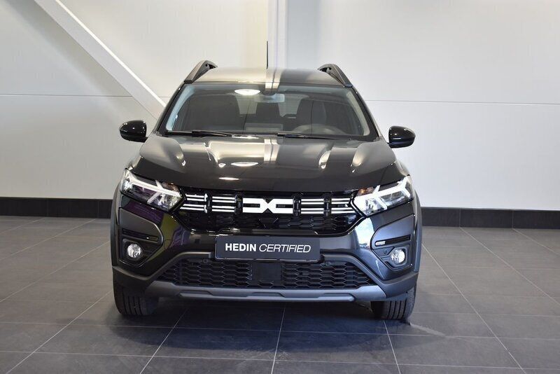 Svart Begagnad 2024 Dacia Jogger Expression Minibuss | 289 900 kr (Marknadspris) - Bild 1/4