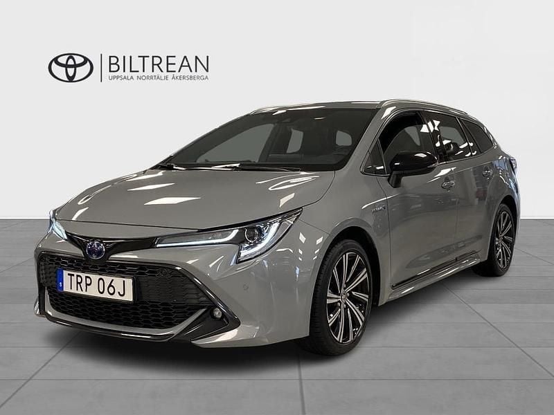 Grå Begagnad 2021 Toyota Corolla Style Kombi | 269 000 kr (Marknadspris) - Bild 1/3