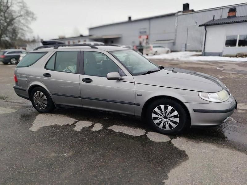 Begagnad Saab 9-5 Linear 150 HK (110 kW) 2005 Grå Kombi