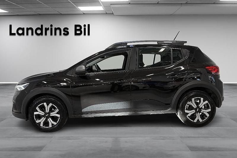 Begagnad Dacia Sandero Stepway 91 HK (66 kW) 2022 Svart Halvkombi