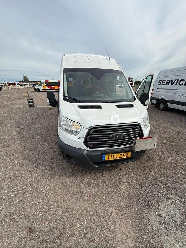 Svart Begagnad 2018 Ford Transit Minibuss | 87 000 kr (Superpris) - Bild 1/4