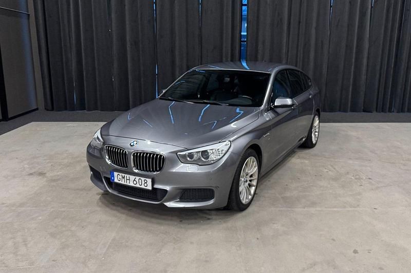 Grå Begagnad 2014 BMW 520 Gran Turismo M Sport Halvkombi | 159 900 kr - Bild 1/4