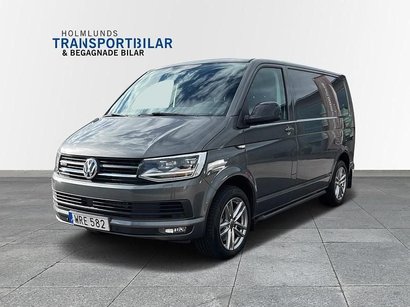 Flerfärgad Begagnad 2018 VW Transporter Van | 279 900 kr (Superpris) - Bild 1/4