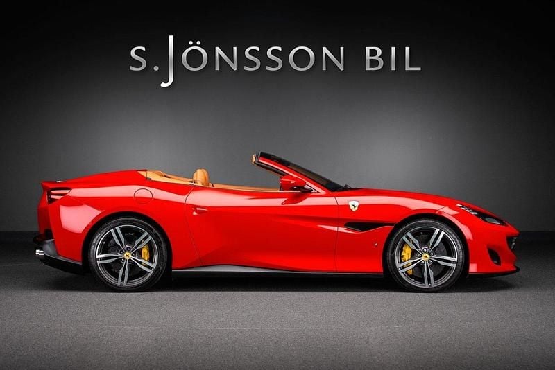 Röd Begagnad 2018 Ferrari Portofino Cab | 2 245 000 kr - Bild 1/4