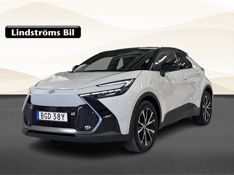Grå Begagnad 2024 Toyota C-HR Sport SUV | 499 000 kr (Lite dyr) - Bild 1/3
