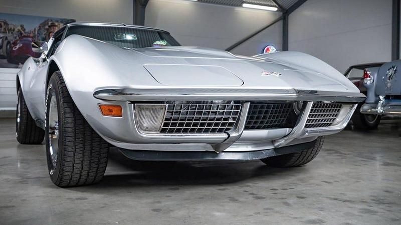 Begagnad Chevrolet Corvette Stingray 305 HK (224 kW) 1970 Silver Sportkupé