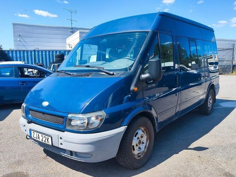 Mörkblå Begagnad 2002 Ford Tourneo Kombi | 99 000 kr - Bild 1/4