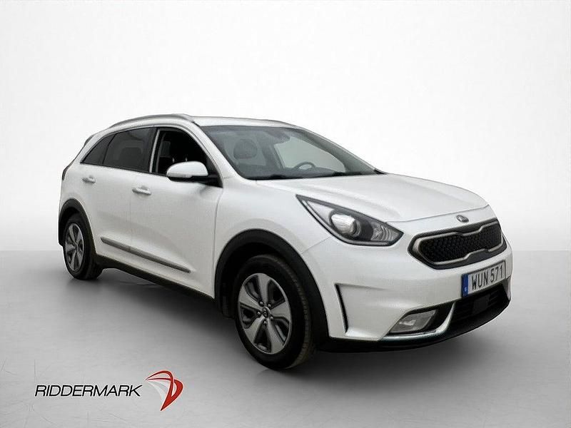 Begagnad Kia Niro Advance 105 HK (77 kW) 2017 Vit SUV