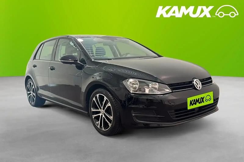 Svart Begagnad 2015 VW Golf VII Halvkombi | 124 800 kr (Marknadspris) - Bild 1/4