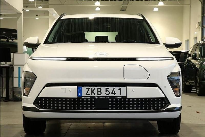 Begagnad Hyundai Kona 114 kW (156 HK) 2024 Vit SUV