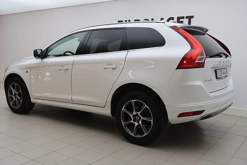 Begagnad Volvo XC60 Business Edition 192 HK (141 kW) 2015 Vit SUV