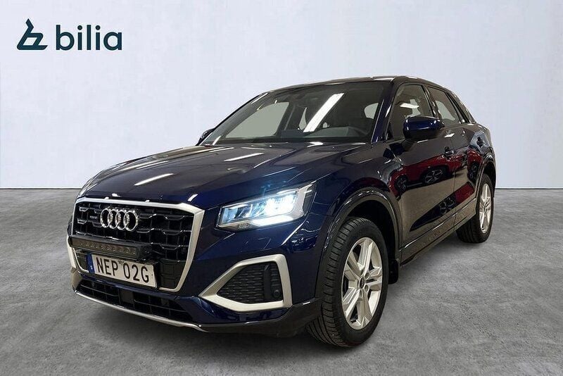 Blå Begagnad 2022 Audi Q2 Comfort SUV | 319 000 kr - Bild 1/4