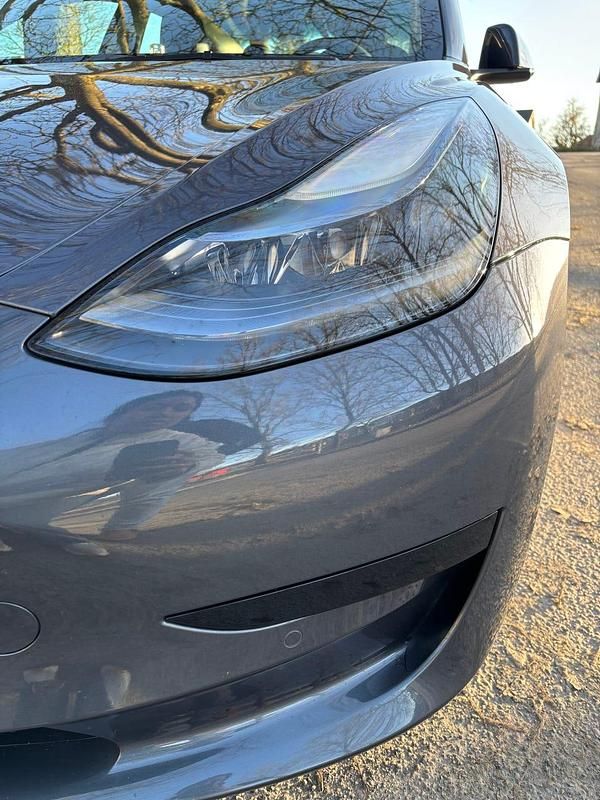 Begagnad Tesla Model 3 Standard Range 208 kW (283 HK) 2022 Sedan