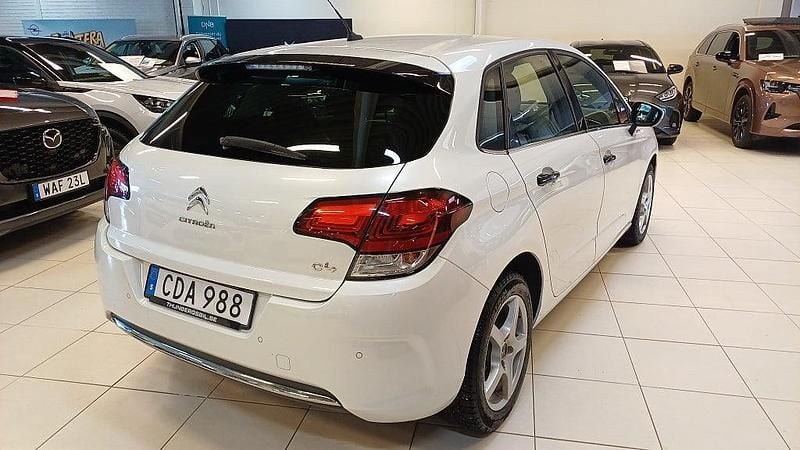 Begagnad Citroën C4 PureTech 110 HK (80 kW) 2015 Vit Halvkombi