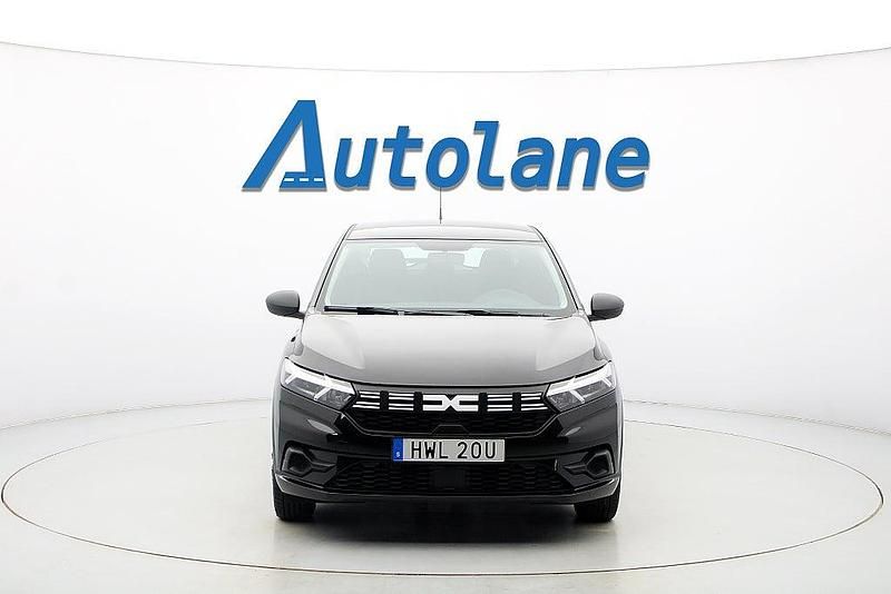 Begagnad Dacia Sandero 92 HK (67 kW) 2023 Svart Halvkombi