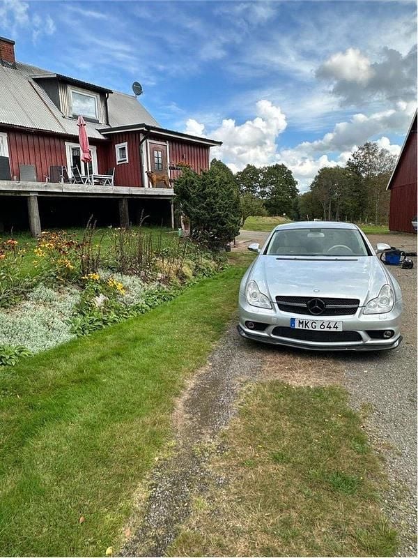 Silver Begagnad 2007 Mercedes CLS63 AMG AMG Sportkupé | 217 000 kr - Bild 1/2