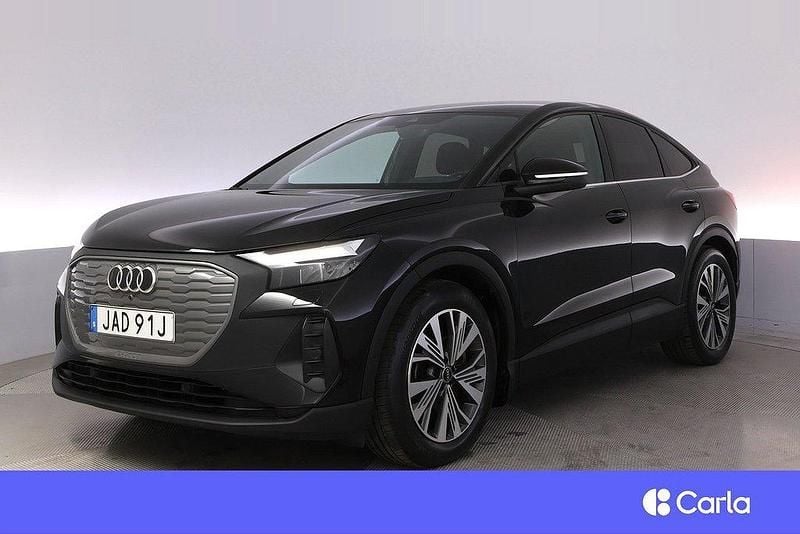 Svart Begagnad 2022 Audi Q4 Sportback e-tron Proline SUV | 385 900 kr (Dyr) - Bild 1/4