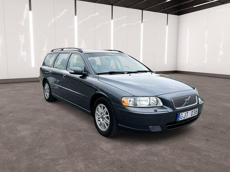 Grå Begagnad 2008 Volvo V70 Standard Kombi | 34 900 kr (Marknadspris) - Bild 1/4