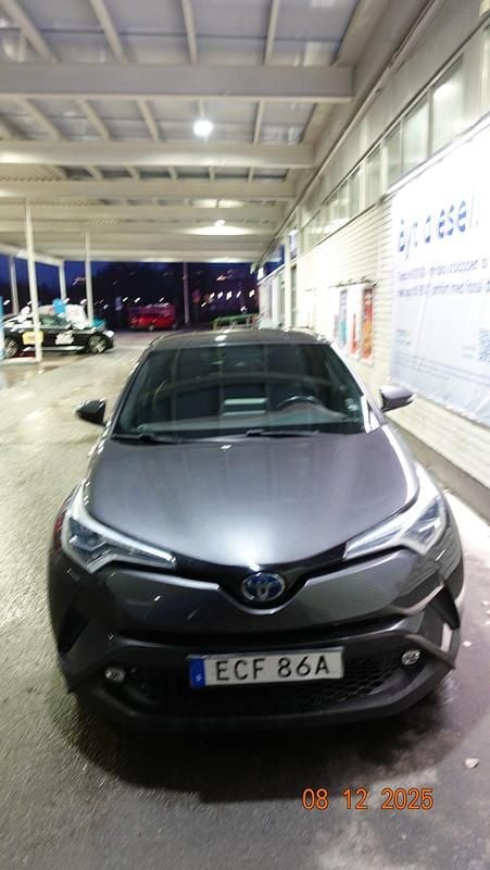 Begagnad Toyota C-HR 122 HK (89 kW) 2019 SUV