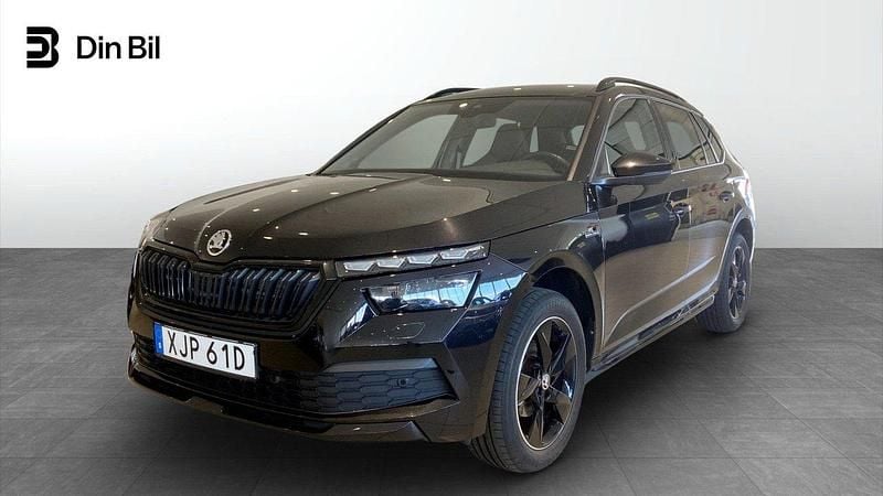 Svart Begagnad 2022 Skoda Kamiq Monte Carlo SUV | 244 900 kr (Marknadspris) - Bild 1/4