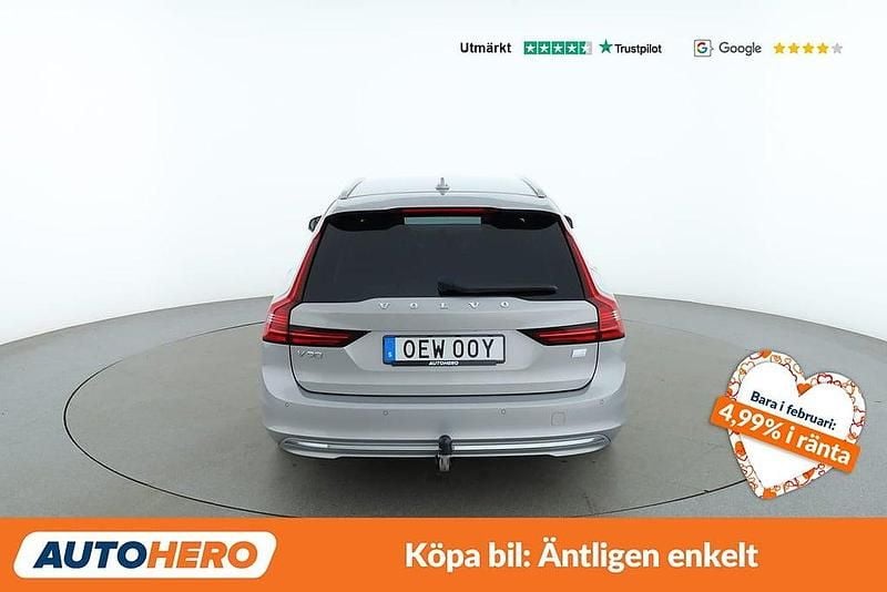 Begagnad Volvo V90 Core 355 HK (261 kW) 2023 Silver Kombi