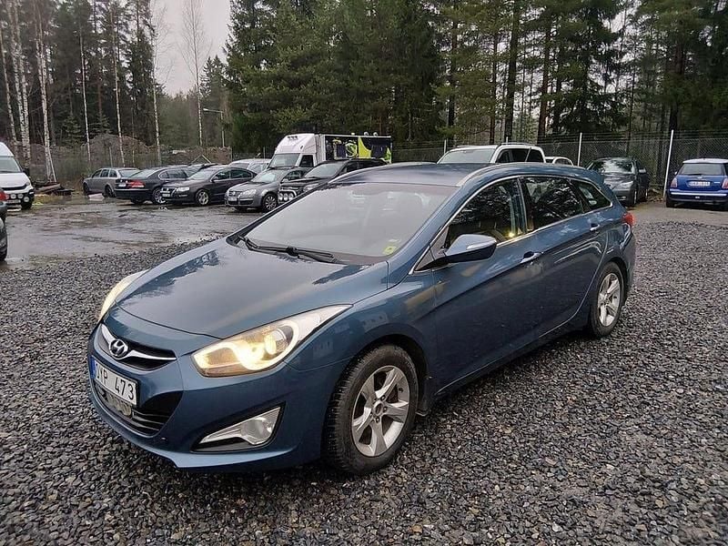 Blå Begagnad 2011 Hyundai i40 Select Kombi | 49 900 kr (Bra pris) - Bild 1/4