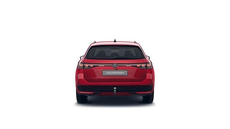 Röd Ny 2025 VW Passat R-line Kombi | 545 200 kr (Bra pris) - Bild 1/4
