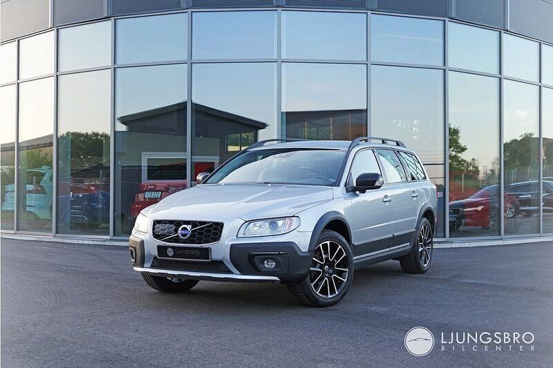 Silver Begagnad 2014 Volvo XC70 Dynamic SUV | 229 900 kr (Dyr) - Bild 1/4