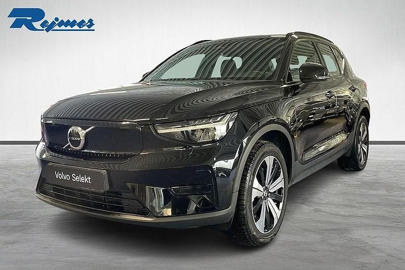 Begagnad Volvo XC40 Core 175 kW (238 HK) 2022 Svart SUV