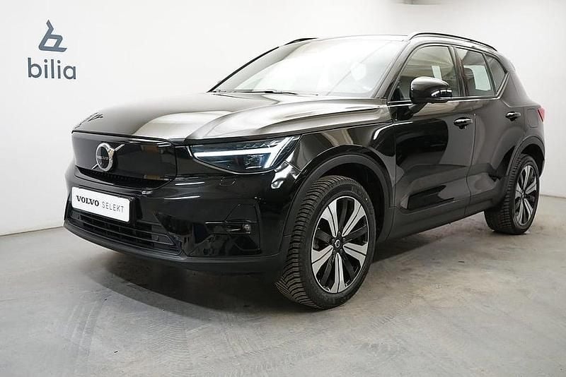 Begagnad Volvo XC40 Ultimate 185 kW (252 HK) 2022 Svart SUV