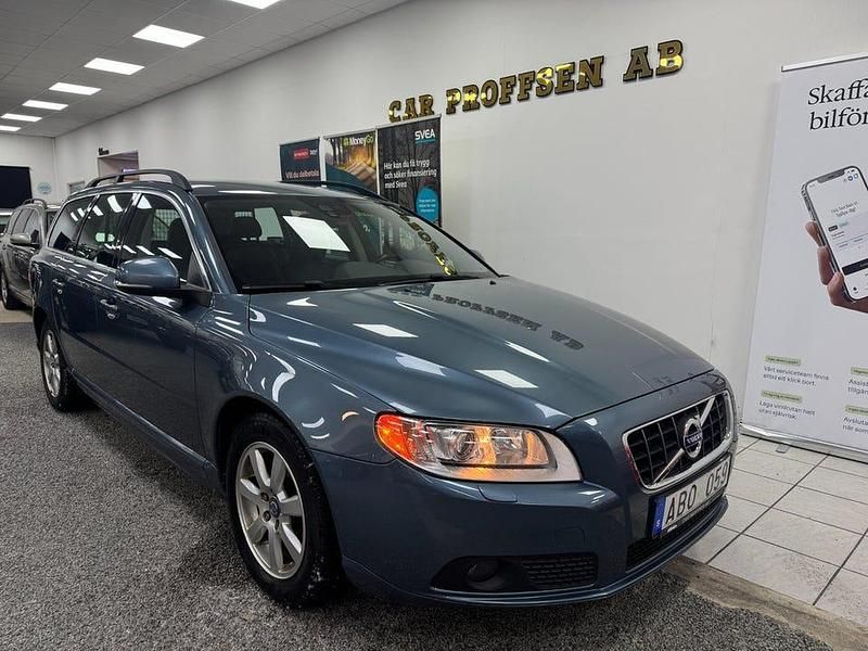 Blå Begagnad 2012 Volvo V70 Kombi | 94 900 kr (Marknadspris) - Bild 1/4