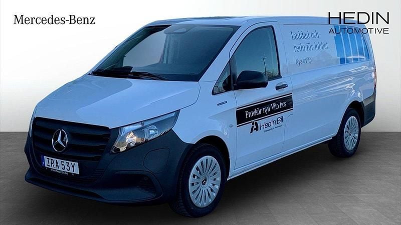 Vit (white) Begagnad 2024 Mercedes e-Vito Minibuss | 562 375 kr - Bild 1/4