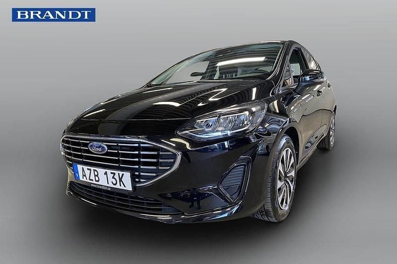 Svart Begagnad 2022 Ford Fiesta Titanium Halvkombi | 169 900 kr (Marknadspris) - Bild 1/4