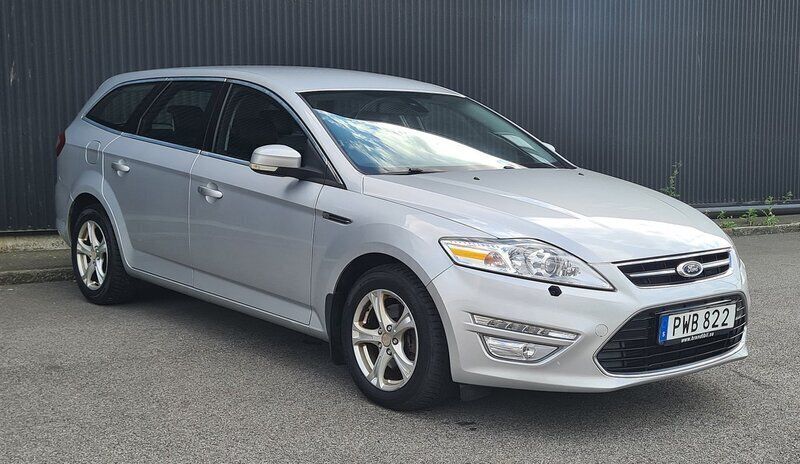 Grå Begagnad 2011 Ford Mondeo Business Edition Kombi | 84 900 kr (Marknadspris) - Bild 1/4