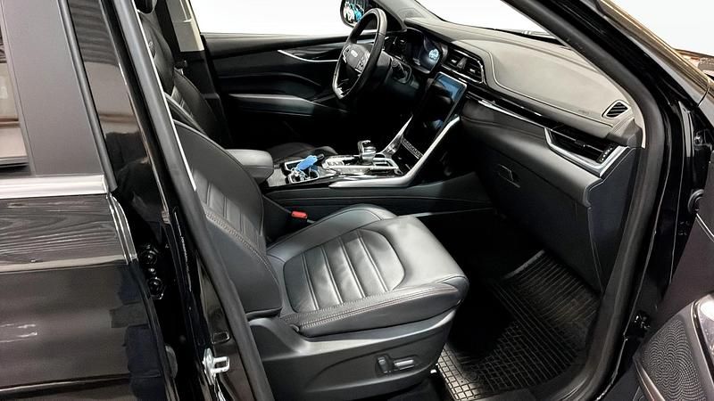 Begagnad Maxus D60e 130 kW (177 HK) 2022 Svart (black) SUV