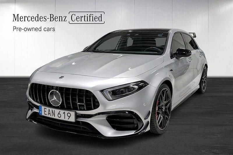 Silver Begagnad 2022 Mercedes A45 AMG AMG Halvkombi | 559 000 kr (Marknadspris) - Bild 1/4
