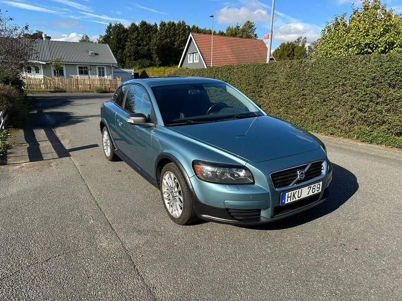 Begagnad 2008 Volvo C30 Halvkombi | 47 000 kr (Marknadspris) - Bild 1/4