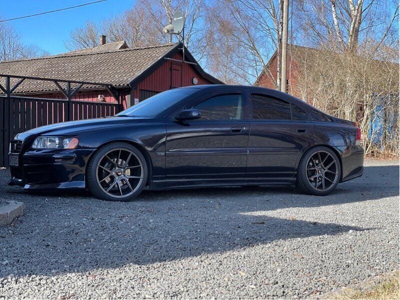 Blå Begagnad 2005 Volvo S60 Sedan | 70 000 kr - Bild 1/4